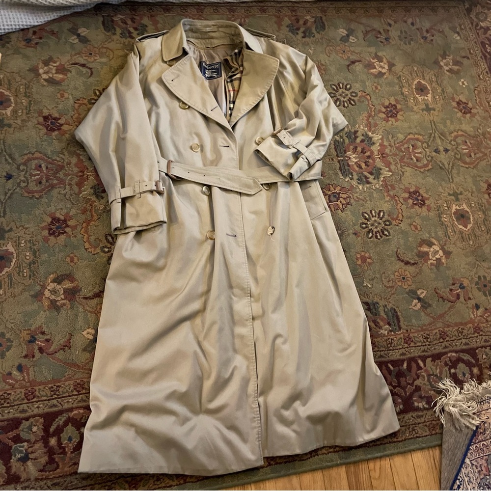 Burberry trench coat size 14 long